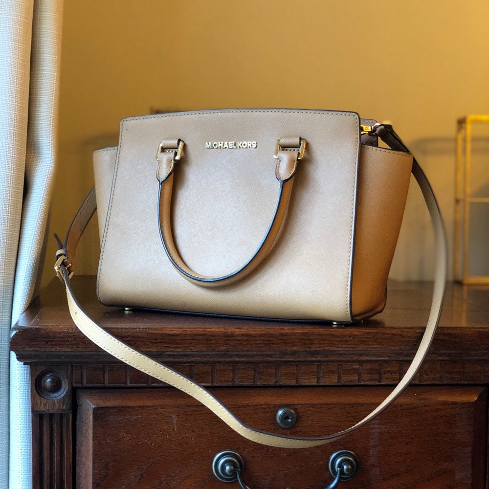 Michael Kors Medium Selma Saffiano Satchel
